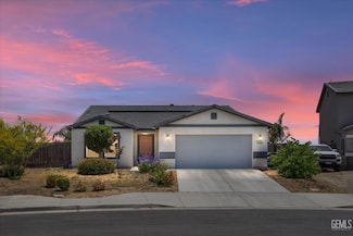 10028 Fire Island Dr, Bakersfield, CA 93313