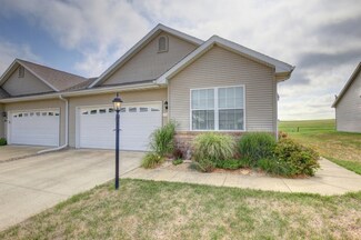507 Prairie Lane Dr, Monticello, IL 61856