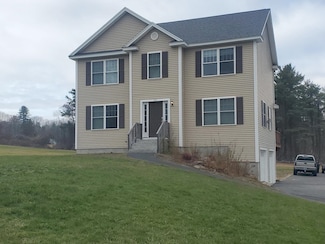 195 Zion Hill Rd, Northfield, NH 03276