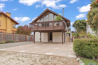 350 6th Ave, Half Moon Bay, CA 94019