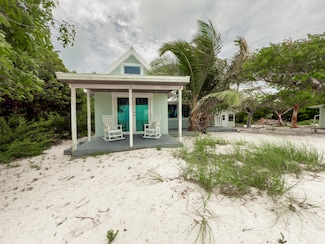 10W Cooks Unit B, Cook Island Key, FL 33043