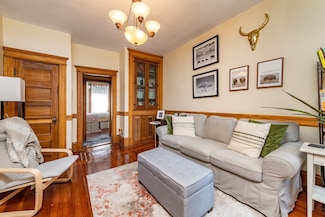 49 Revere St Unit 4, Boston, MA 02114