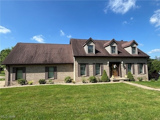 100 Pinecrest Dr, Saint Clairsville, OH 43950