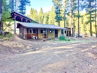 98 Bass Ln, Hayfork, CA 96041