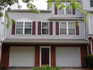 275 Silver Leaf Dr, Christiansburg, VA 24073