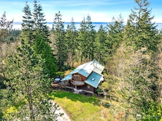 676 Scandia Pkwy, Camano Island, WA 98282