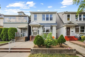 12141 6th Ave, College Point, NY 11356