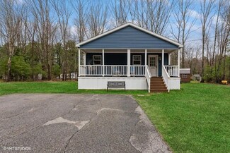 22 Aspen Ln, Sanford, ME 04073