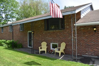 55 Route 41, Winthrop, ME 04364