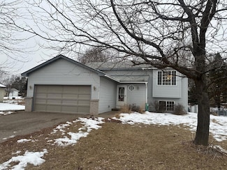 512 Tamte Way, Braham, MN 55006