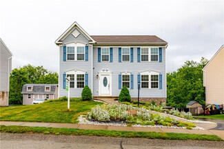 220 Chinkapin Dr, Natrona Heights, PA 15065