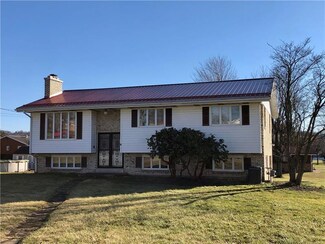 95 Columbia St, Perryopolis, PA 15473
