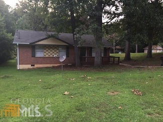 8225 Attleboro Dr, Jonesboro, GA 30238