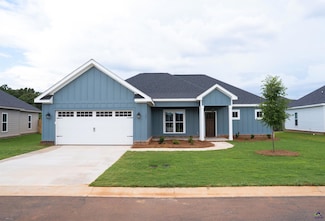 102 Nash Ct, Perry, GA 31069