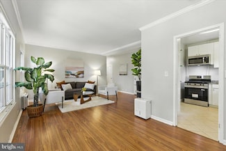 3504 Martha Custis Dr Unit 315, Alexandria, VA 22302