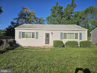 30 Wardor Ave, New Castle, DE 19720