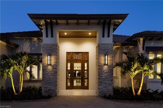 301 West St, Naples, FL 34108