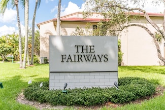 8535 Casa Del Lago Unit 37E, Boca Raton, FL 33433