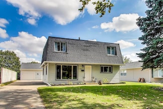 3600 Owl Dr, Rolling Meadows, IL 60008