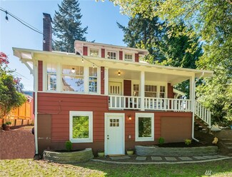 7459 Gatewood Rd SW, Seattle, WA 98136