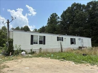 118 Delia Young Ln, Wartburg, TN 37887