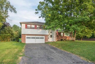 157 Hilltop Dr, Hurley, NY 12443