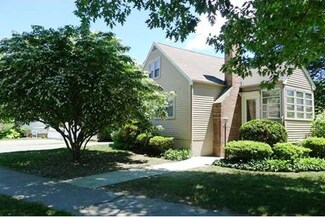 64 Hoitt Rd, Belmont, MA 02478