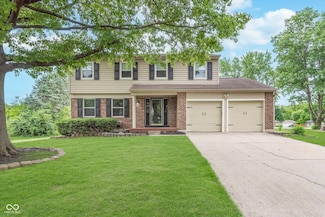 8205 Picadilly Ln, Indianapolis, IN 46256
