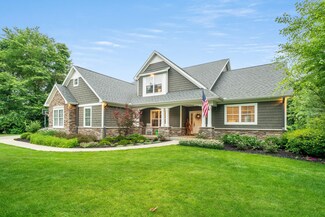 8781 Mountain Pine Ln, Kalamazoo, MI 49009