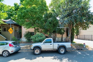 413 14th St, Sacramento, CA 95814