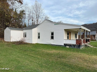 203 W 5th St N, Big Stone Gap, VA 24219