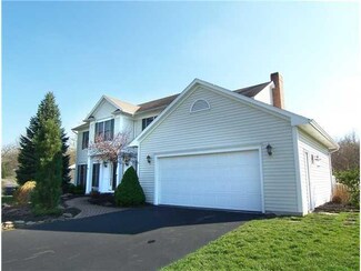 6 Partridge Hollow, Honeoye Falls, NY 14472