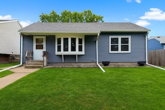 1874 Hoyt Ave E, Saint Paul, MN 55119