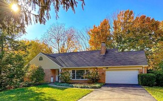 315 Hilltop Ln, Cincinnati, OH 45215