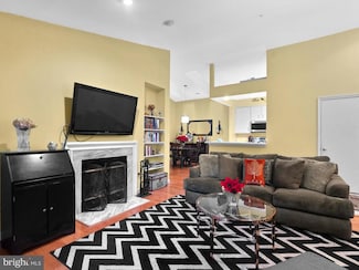 3309 Sir Thomas Dr Unit 41, Silver Spring, MD 20904