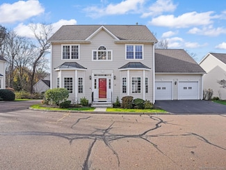 101 Royals Ct, Trumbull, CT 06611