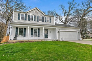 2130 Tahoe Pkwy, Algonquin, IL 60102