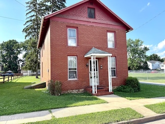 329 W Clinton St, Lock Haven, PA 17745