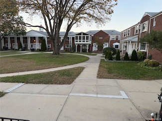 247-41 77th Crescent Unit B, Bellerose, NY 11426