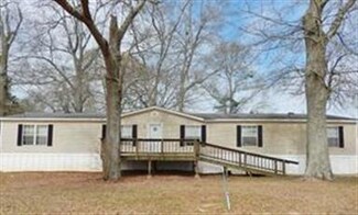 1511 S Gravel Hill Rd, Luverne, AL 36049