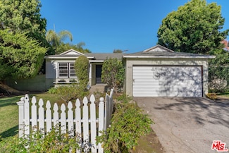 3031 S Bentley Ave, Los Angeles, CA 90034