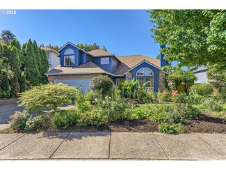 12064 SE Grand Vista Dr, Clackamas, OR 97015