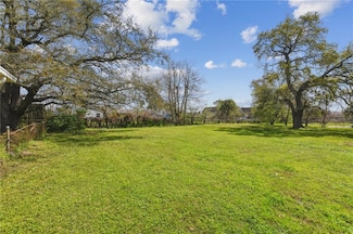 6729 W Laverne St, New Orleans, LA 70126