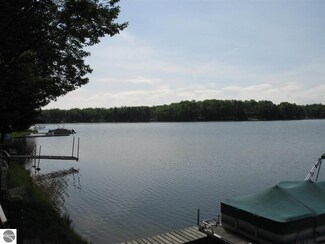 7749 Nicole Dr, South Branch, MI 48761