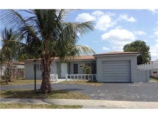 4520 NW 41st St, Lauderdale Lakes, FL 33319