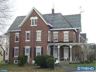1 S Main St, Richlandtown, PA 18955