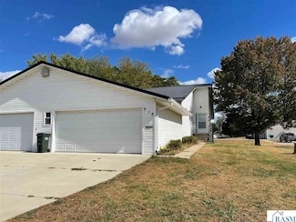 916 Armstrong Blvd N, Saint James, MN 56081