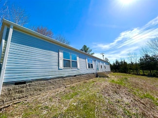 8115 Roseville Rd, Glasgow, KY 42141