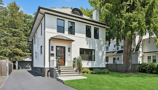 1473 Edgewood Ln, Winnetka, IL 60093