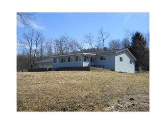147 Midvale Rd, Wampum, PA 16157
